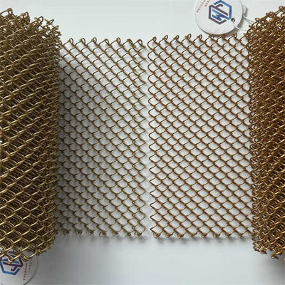 Tirai Mesh Logam Hijau Berkilau yang Bertahan Lama Dengan Jenis Finish Galvanis