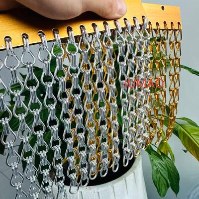 Pembatas Ruangan Tirai Rantai Logam Anggun dan Desain Ruang Komersial