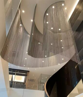 12*24 Mesh Material Metal Chain Link Curtains Efek Dinamis Dengan Permeabilitas Cahaya yang Luar Biasa